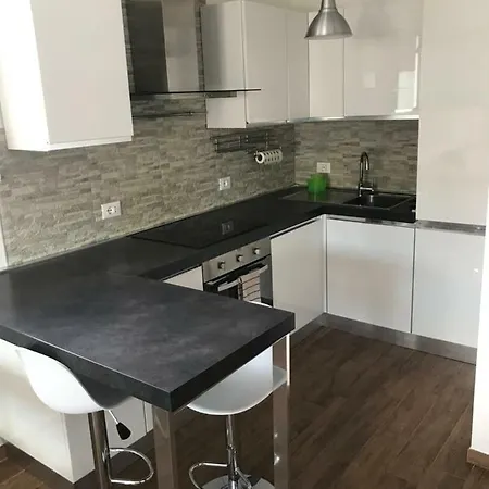 Apartment Mr